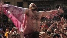 Levette a napirendről Spanyolország leminősítését a Fitch