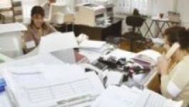 Ezer lejre emelnék a minimálbért a közszférában