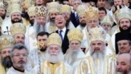 Hatvankét éves Traian Băsescu – mandátumai képekben