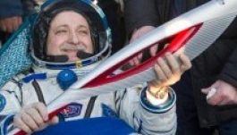 Visszatért a Szojuz űrhajó a szocsi olimpiai fáklyával