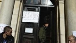 Megszállták a rektori hivatalt a kormány ellen tüntető szófiai diákok