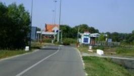 Tiltakoznak a csanálosiak a kamionforgalom ellen