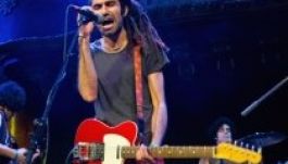 Kitették az együttesből, ezért lemészárolta a zenésztársait