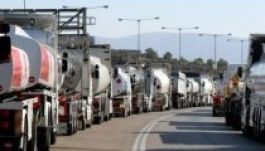 Országos tüntetéssel fenyegetőznek a kamionosok