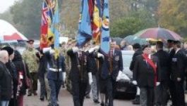 Megható temetést szerveztek egy magányos háborús veteránnak