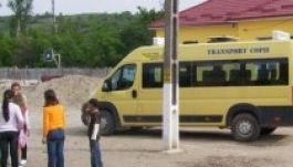 Több férőhelyes iskolabuszokat kaphatnak jövőre a tanintézmények