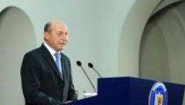 Băsescu Pontának: gyere ki a hóra, kis plagizáló!