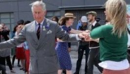 Nyugdíjas korba lépett Károly herceg