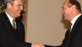 Nem biztos, hogy Băsescu visszavonja Tőkés kitüntetését