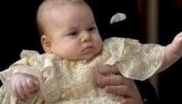 Nem György hercegről mintázták a György nevű játékbabát?