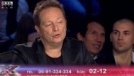 Eltüntettek az X-Faktorban két nézőt Geszti Péter mögül