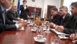 Borbély: folytatni kell a közös kormányüléseket