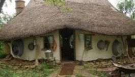 Így építhetsz magadnak házat nyolcszáz lejből (GALÉRIA)