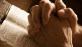 Jövőre hagyja jóvá a Vatikán az átírt Miatyánkot