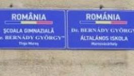 Megjelentek a kétnyelvű feliratok a marosvásárhelyi iskolákon