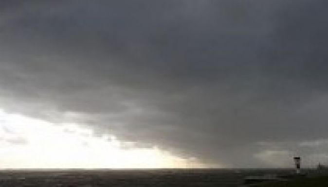 Orkán közeledik Észak-Németország fölé