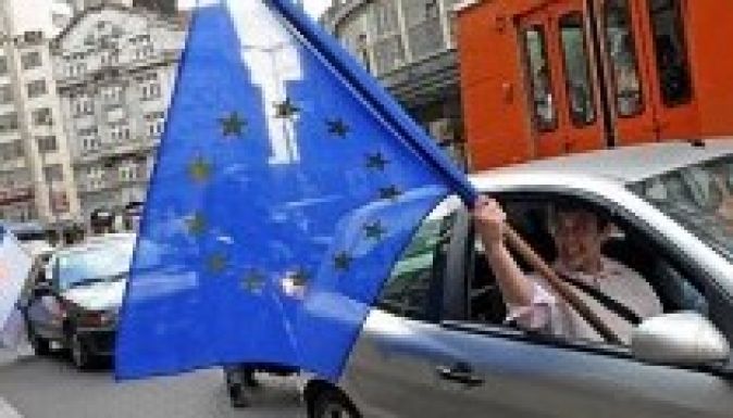 Januárban kezdődhetnek az uniós csatlakozási tárgyalások Szerbiával