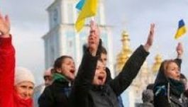 Elfoglalták a tüntetők a kijevi városháza épületét