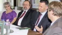 KISEBBSÉGBEN: Drámai leletgyűjtemények