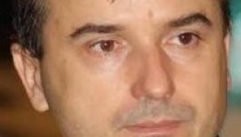 Megbírságolták a  magyarbarát történészt menesztő igazgatót