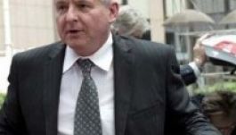 A cseh miniszterelnök „irtózik” Mandela temetésére menni