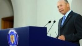 Băsescu kihirdette a társadalombiztosítási költségvetés törvényét