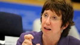 Ashton aggódva siet Kijevbe közvetíteni