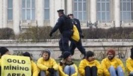 Kiengedték az Origo Bukarestben fogva tartott riporterét