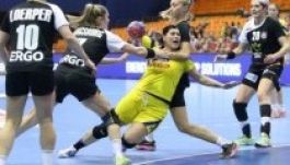 Női kézi-vb: betliztek a románok, gáláztak a magyarok