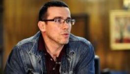 Szereptudásra vagy rögtönzésre – könyv Demeter Andrásról