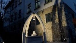 Felavatták Kós Károly szobrát Budapesten