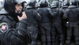 Készülődnek a rohamrendőrök, veszélyben a kijevi tüntetők