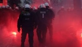 Rendőrökkel verekedtek tüntetők Hamburgban egy épület miatt