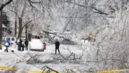 Története legsúlyosabb viharán van túl Torontó