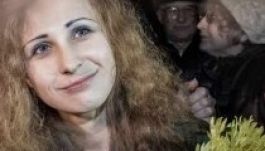 Szabadulás után már megint „nem bír magával” a Pussy Riot