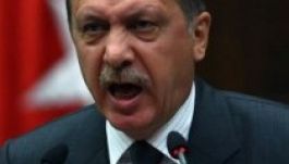 Törökországban leváltották a fél kormányt