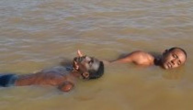 Több mint kétszáz dél-szudáni menekülő fulladt a Nílusba