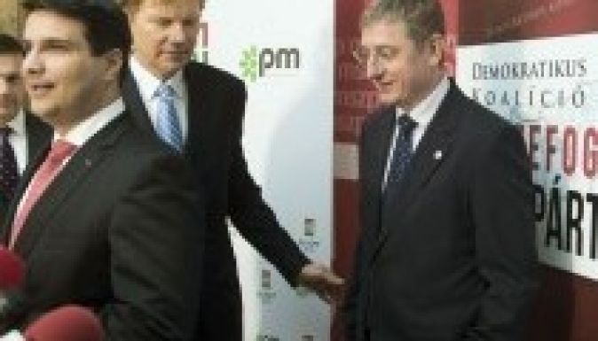 Századvég: a közös listával egy százalékkal támogatottabb a baloldal