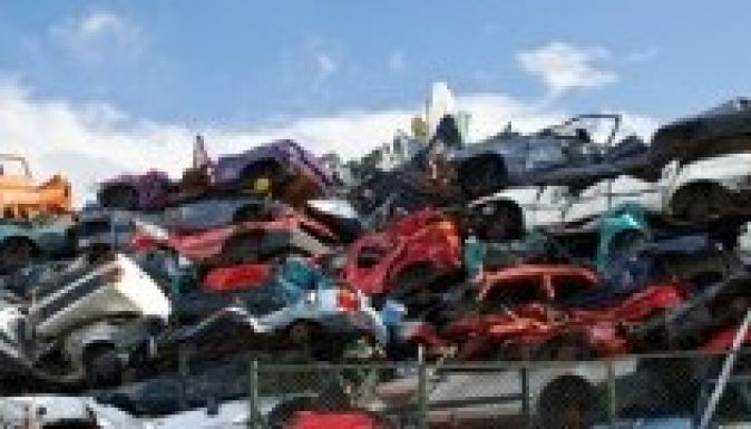 Már nem maradt roncsautó Romániában?