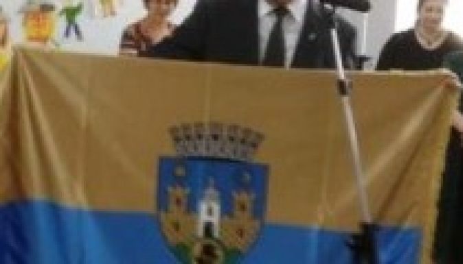 Alapfokon kezdődik újra a sepsiszentgyörgyi városzászló pere