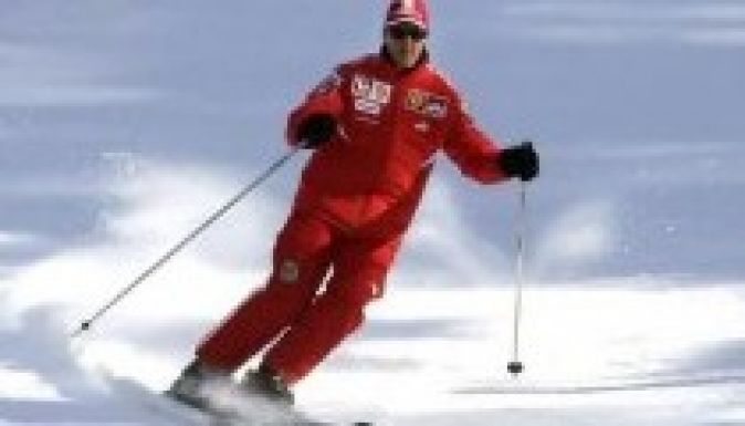 „Schumacher állapota stabil, minden más spekuláció”