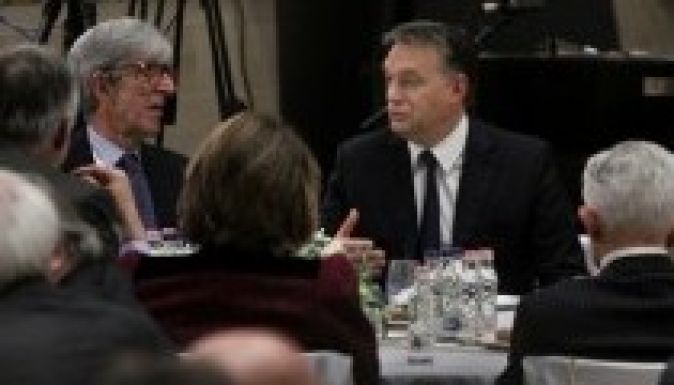 Orbán: „szóljanak, ha disznóság készül Magyarország ellen