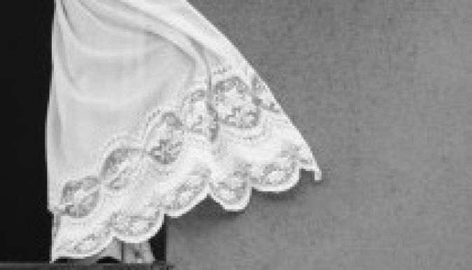 Fénycsipkék kiállítása a kolozsvári színházban