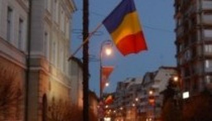 A román zászló kitűzését kérik a magyar pártoktól