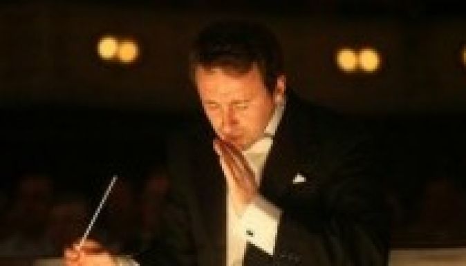 Jankó Zsolt karmester, aki az ételeket is „meghangszereli”