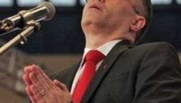 Már csak az ima segíthet a román jobboldalon?