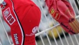 Továbbra is válságos Schumacher állapota