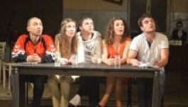 Színházi szolgáltatás: Advertego a Várótermesek előadásában