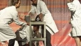 Világ körüli turnéra indul az Osonó Színházműhely