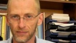 Magyari a szülőkhöz: ne fogadjanak el semmit, ami magyarellenes